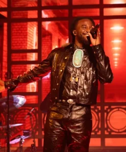 Saboozey Perform a Bar Song SNL 2024 Black Leather Jacket