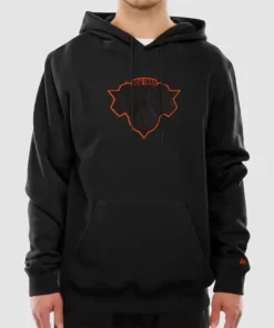 New-York-Knicks-Black-Premium-Pullover-Hoodie-768x768