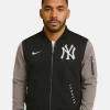 Nike MLB New York Yankees Authentic Collection Dugout Jacket
