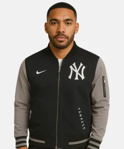Nike MLB New York Yankees Authentic Collection Dugout Jacket
