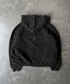 2e69b5a1 709d 4d45 9d50 fae2f92d64e8