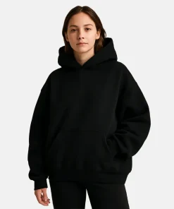 Akimbo Hoodie black
