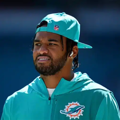 Miami-Dolphins-Half-Zip-Jacket-768×768